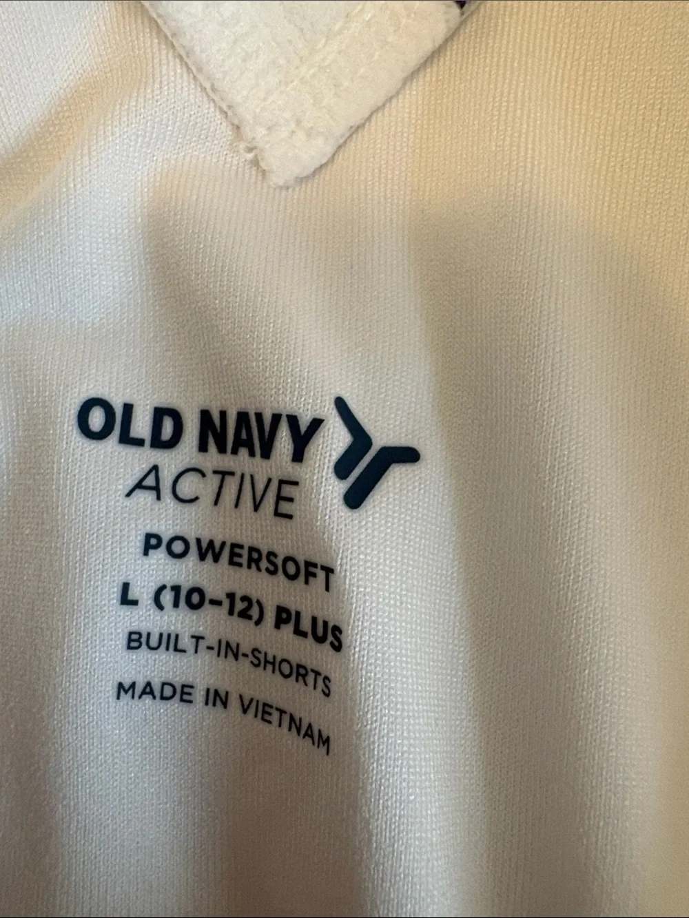 Old Navy White Pleated  Tennis Dress/ SKORT. Never worn 10/12